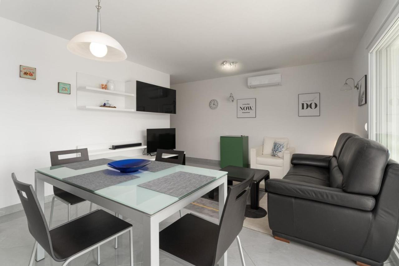 Apartment Sky By Seeadria Agency Novigrad Istria Eksteriør billede
