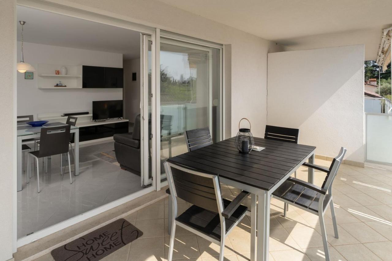 Apartment Sky By Seeadria Agency Novigrad Istria Eksteriør billede