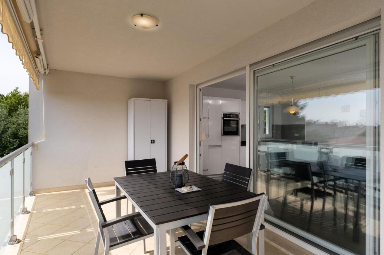 Apartment Sky By Seeadria Agency Novigrad Istria Eksteriør billede