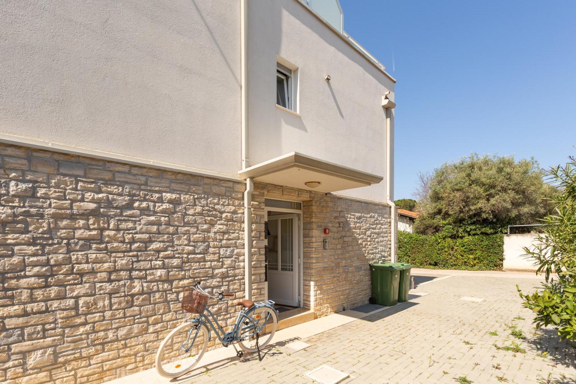 Apartment Sky By Seeadria Agency Novigrad Istria Eksteriør billede